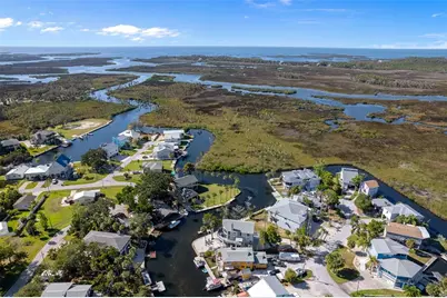 5272 Tropical Point, Weeki Wachee, FL 34607 - Photo 7