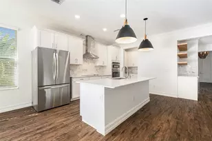 21565 Violet Periwinkle Dr, Land O Lakes, FL 34637 - Photo 9