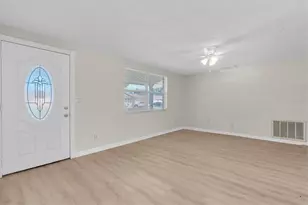 3326 Garfield Dr, Holiday, FL 34691 - Photo 3