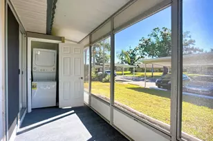 1811 Bedford Ln, Sun City Center, FL 33573 - Photo 29
