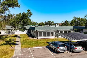 1811 Bedford Ln, Sun City Center, FL 33573 - Photo 31