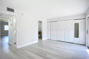 1811 Bedford Ln, Sun City Center, FL 33573 - Photo 25