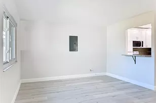 1811 Bedford Ln, Sun City Center, FL 33573 - Photo 7