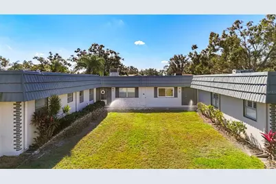 1811 Bedford Lane #166, Sun City Center, FL 33573 - Photo 3
