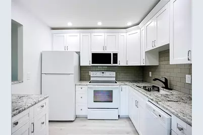 1811 Bedford Lane #166, Sun City Center, FL 33573 - Photo 5
