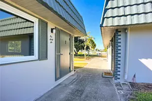 1811 Bedford Ln, Sun City Center, FL 33573 - Photo 1