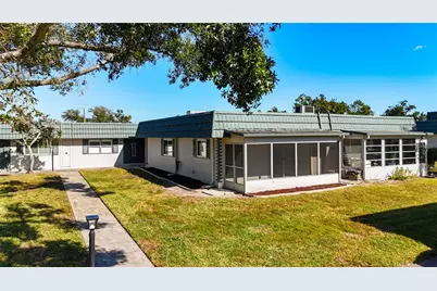 1811 Bedford Lane #166, Sun City Center, FL 33573 - Photo 3