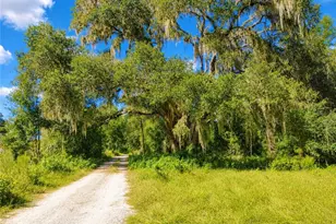 1826 SE 44th Pl, Bushnell, FL 33513 - Photo 9