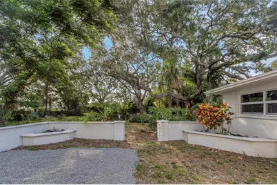 1905 Pinetree Lane, Largo, FL 33770 - Photo 71