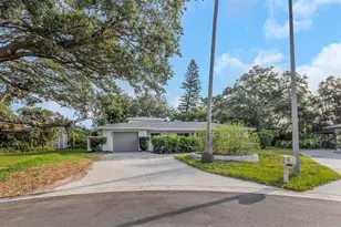 1905 Pine Tree Ln, Largo, FL 33770 - Photo 3