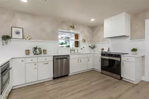 1905 Pine Tree Ln, Largo, FL 33770 - Photo 25