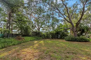 1905 Pine Tree Ln, Largo, FL 33770 - Photo 87