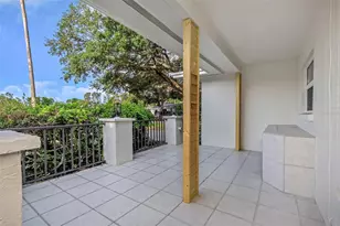 1905 Pine Tree Ln, Largo, FL 33770 - Photo 7