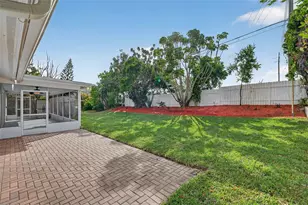 302 Leafwood Rd, Tarpon Springs, FL 34689 - Photo 45