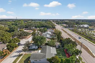 302 Leafwood Rd, Tarpon Springs, FL 34689 - Photo 53