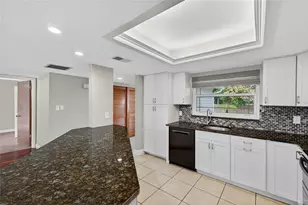 302 Leafwood Rd, Tarpon Springs, FL 34689 - Photo 9