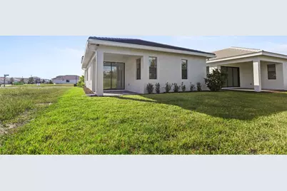 18366 Rockport Place, Lakewood Ranch, FL 34211 - Photo 5