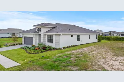 18119 Cresswind Terrace, Lakewood Ranch, FL 34211 - Photo 7