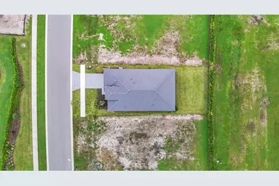 18119 Cresswind Terrace, Lakewood Ranch, FL 34211 - Photo 23