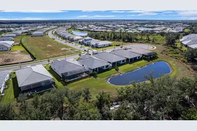 4984 Fairhope Circle, Lakewood Ranch, FL 34211 - Photo 11