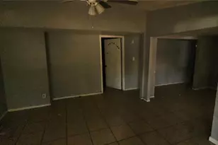 416 S Mulrennan Rd, Valrico, FL 33594 - Photo 5