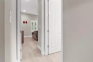 155 Sabal Breeze Ct, Brandon, FL 33511 - Photo 9