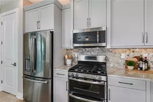 18402 Rockport Pl, Lakewood Ranch, FL 34211 - Photo 11