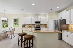 11802 Wayside Willow Ct, Hudson, FL 34667 - Photo 5