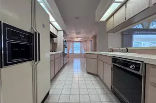 1091 Tournament Dr, Spring Hill, FL 34608 - Photo 7