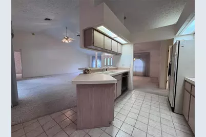 1091 Tournament Drive, Spring Hill, FL 34608 - Photo 9