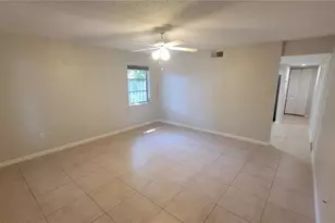 10597 101st Ave, Seminole, FL 33772 - Photo 9