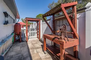 7845 Edinburgh Dr, New Port Richey, FL 34653 - Photo 41