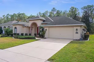5378 Legend Hills Ln, Spring Hill, FL 34609 - Photo 3