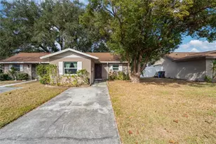 5121 Lesher Ct, Tampa, FL 33624 - Photo 7