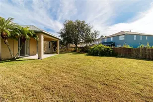 27211 Liriope Ct, Wesley Chapel, FL 33544 - Photo 23