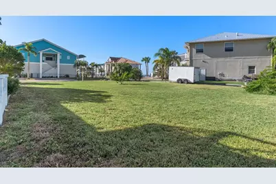 5889 Beverly Drive, Hudson, FL 34667 - Photo 15