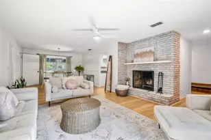 37321 Hickory Hill Ln, Dade City, FL 33525 - Photo 3