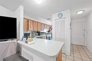 7110 Barclay Ave, Spring Hill, FL 34609 - Photo 13