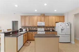 11201 Valley Stream Ct, Spring Hill, FL 34609 - Photo 39