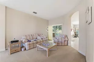 11201 Valley Stream Ct, Spring Hill, FL 34609 - Photo 7