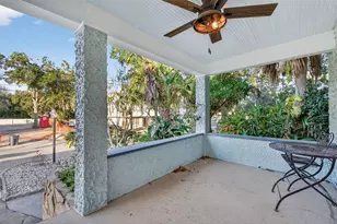 312 E Orange St, Tarpon Springs, FL 34689 - Photo 37