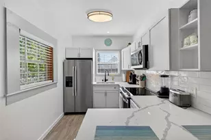 312 E Orange St, Tarpon Springs, FL 34689 - Photo 51