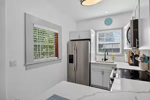 312 E Orange St, Tarpon Springs, FL 34689 - Photo 49