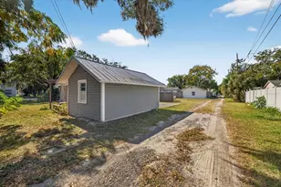 6207 Main St, New Port Richey, FL 34653 - Photo 37