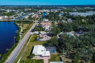 809 Whitcomb Blvd, Tarpon Springs, FL 34689 - Photo 3