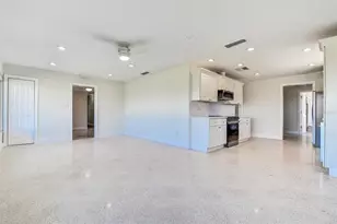 809 Whitcomb Blvd, Tarpon Springs, FL 34689 - Photo 11