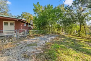 4877 Merlin Cir, Dade City, FL 33523 - Photo 17