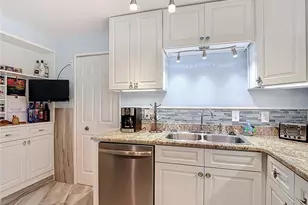 13607 Frances Ave, Hudson, FL 34667 - Photo 25