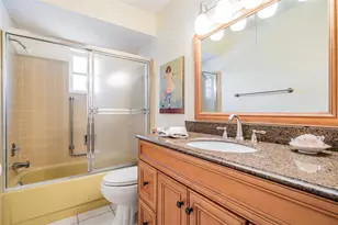 10600 Mira Vista Dr, Port Richey, FL 34668 - Photo 21