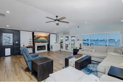 8211 Hayward Lane, Port Richey, FL 34668 - Photo 13